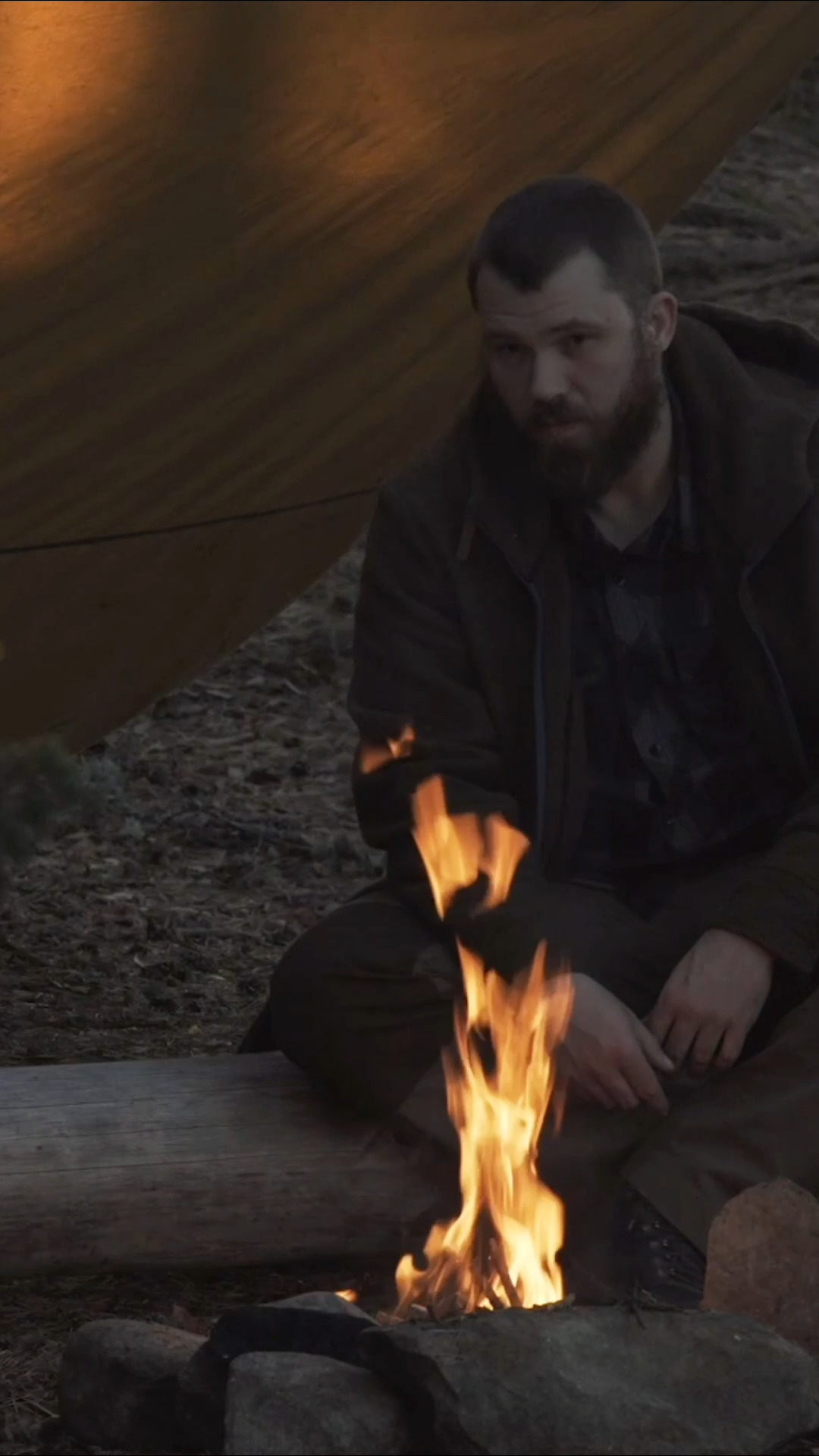 Das Abenteuer ist näher, als Du denkst. Manchmal braucht es keine weite Reise und keinen großen Plan. Einfach die Tür öffnen, rausgehen und schauen, wohin der Weg führt. Durch den Wald, über Felder, entlang kleiner Pfade – dorthin, wo es stiller wird und der Alltag ein Stück zurückbleibt. Denn das nächste Abenteuer beginnt oft genau da, wo Du zu Hause bist.
#STEINKAUZ #DraußenZuhause #AbenteuerVorDerHaustür #RausInDieNatur #NaturErleben #Outdoor