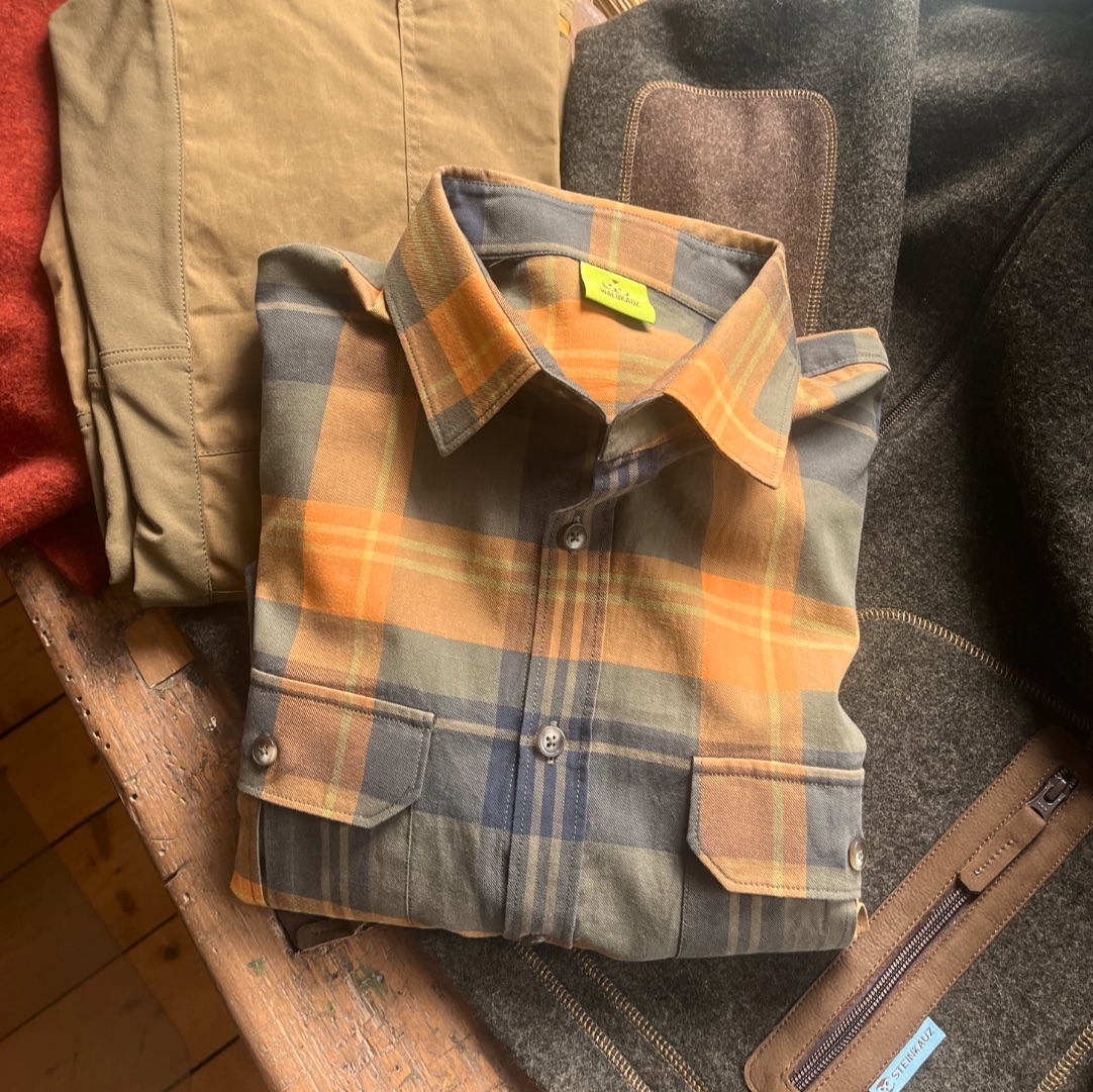 hackepeter-hemd-gefaltet