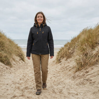 schwarze Damen-Lodenjacke